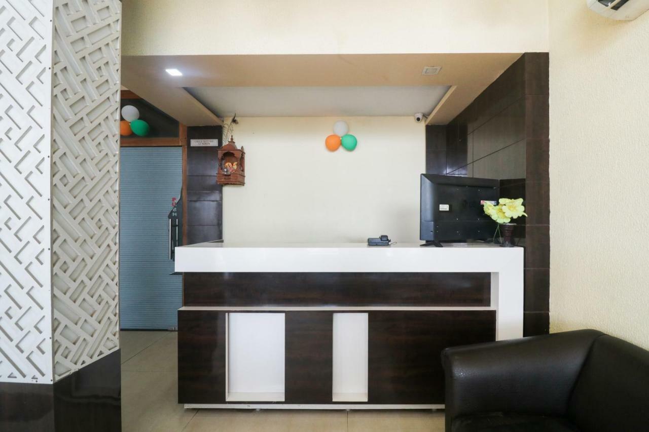 Oyo 48974 Hotel Shweta Residency พาราณสี ภายนอก รูปภาพ