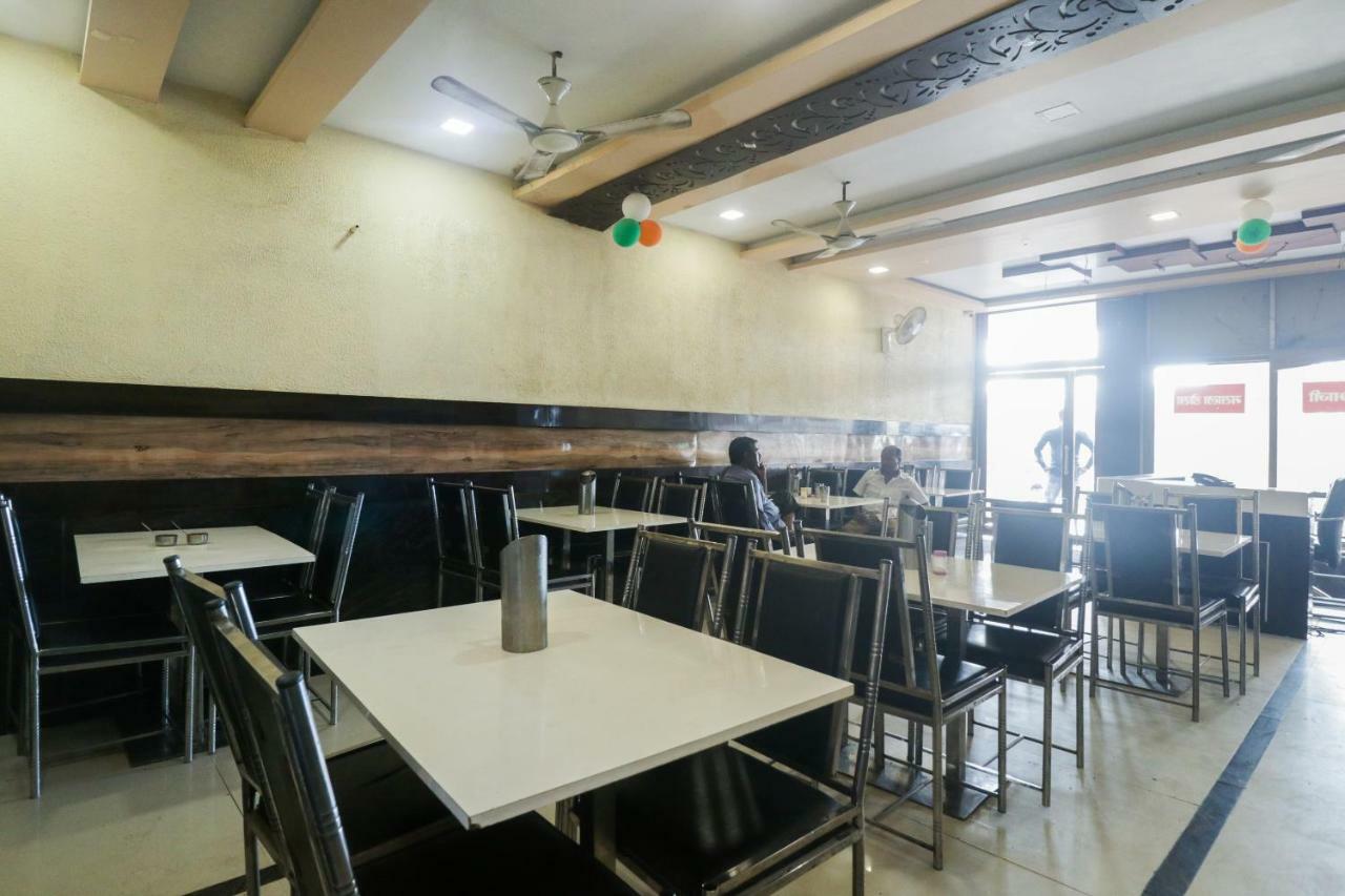 Oyo 48974 Hotel Shweta Residency พาราณสี ภายนอก รูปภาพ